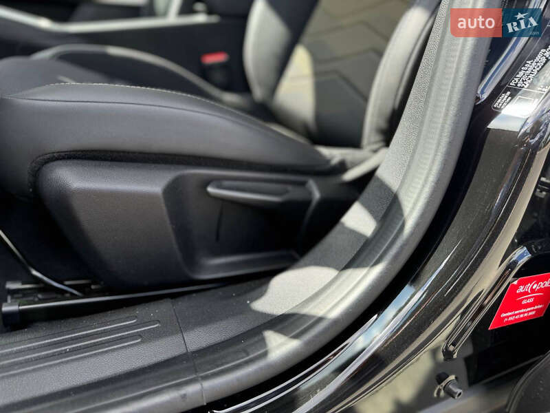Позашляховик / Кросовер Jeep Avenger 2023 в Києві