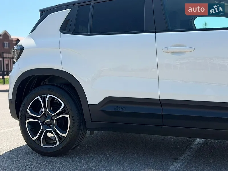 Jeep Avenger 2024 VIN ZAC5JACT4RJL00131 фото оголошення 8 з 75