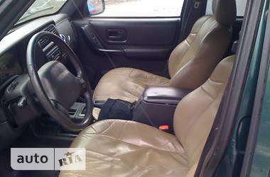 Внедорожник / Кроссовер Jeep Cherokee 2000 в 