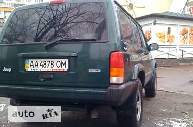 Внедорожник / Кроссовер Jeep Cherokee 2000 в 