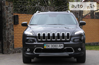 Внедорожник / Кроссовер Jeep Cherokee 2015 в Ровно