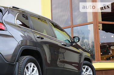 Внедорожник / Кроссовер Jeep Cherokee 2015 в Трускавце