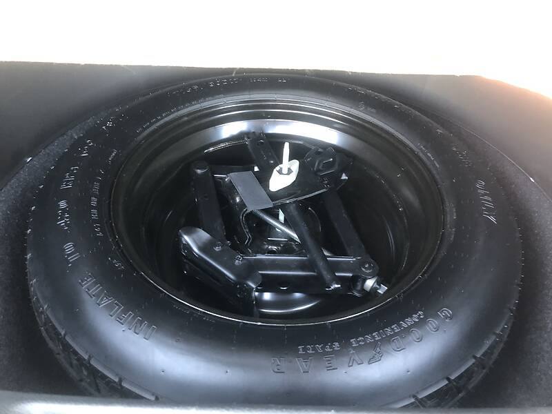 Позашляховик / Кросовер Jeep Cherokee 2016 в Рівному