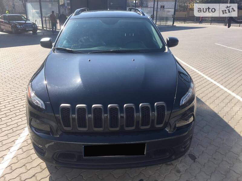 Позашляховик / Кросовер Jeep Cherokee 2016 в Луцьку