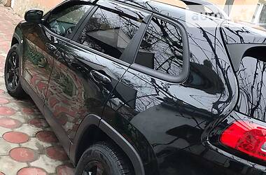 Позашляховик / Кросовер Jeep Cherokee 2015 в 