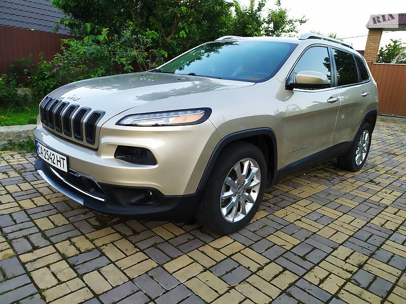Позашляховик / Кросовер Jeep Cherokee 2014 в Умані
