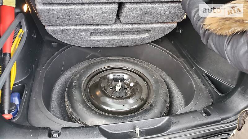 Внедорожник / Кроссовер Jeep Cherokee 2016 в Полтаве