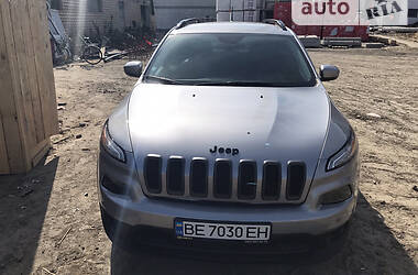 Внедорожник / Кроссовер Jeep Cherokee 2016 в Николаеве