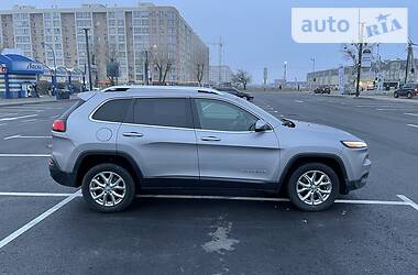 Внедорожник / Кроссовер Jeep Cherokee 2013 в Киеве