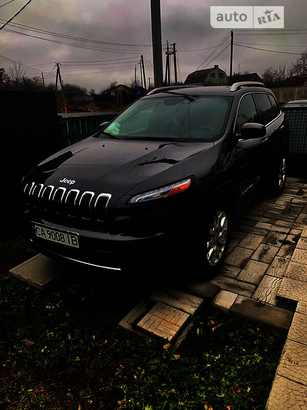 Внедорожник / Кроссовер Jeep Cherokee 2016 в Умани
