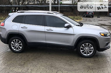 Внедорожник / Кроссовер Jeep Cherokee 2019 в Черновцах