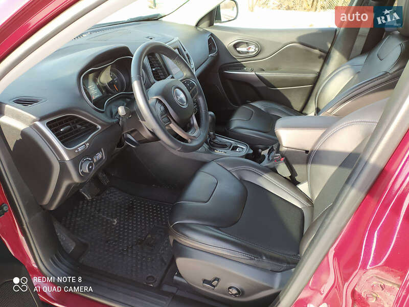 Внедорожник / Кроссовер Jeep Cherokee 2019 в Полтаве