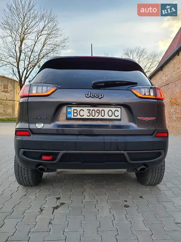 Jeep Cherokee 2019 VIN 1C4PJMBX9KD451744 фото оголошення 5 з 66