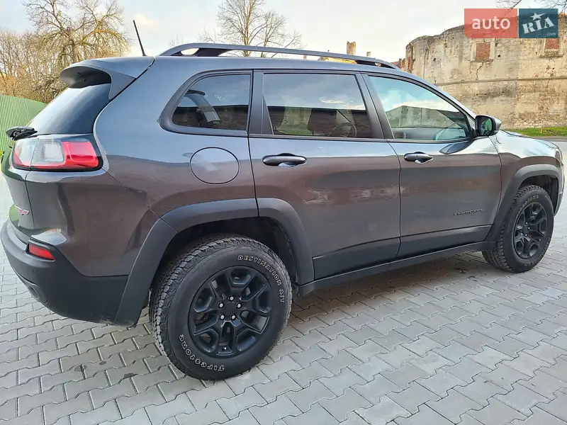 Jeep Cherokee 2019 VIN 1C4PJMBX9KD451744 фото оголошення 7 з 66