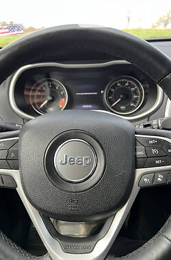 Внедорожник / Кроссовер Jeep Cherokee 2014 в Виннице