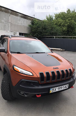 Внедорожник / Кроссовер Jeep Cherokee 2016 в Староконстантинове