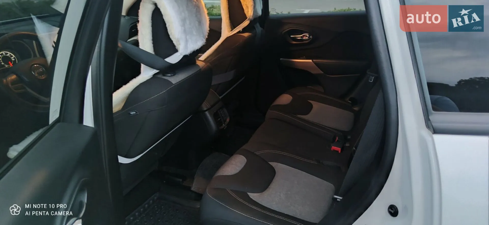 2017 Jeep Cherokee - мініатюра 18