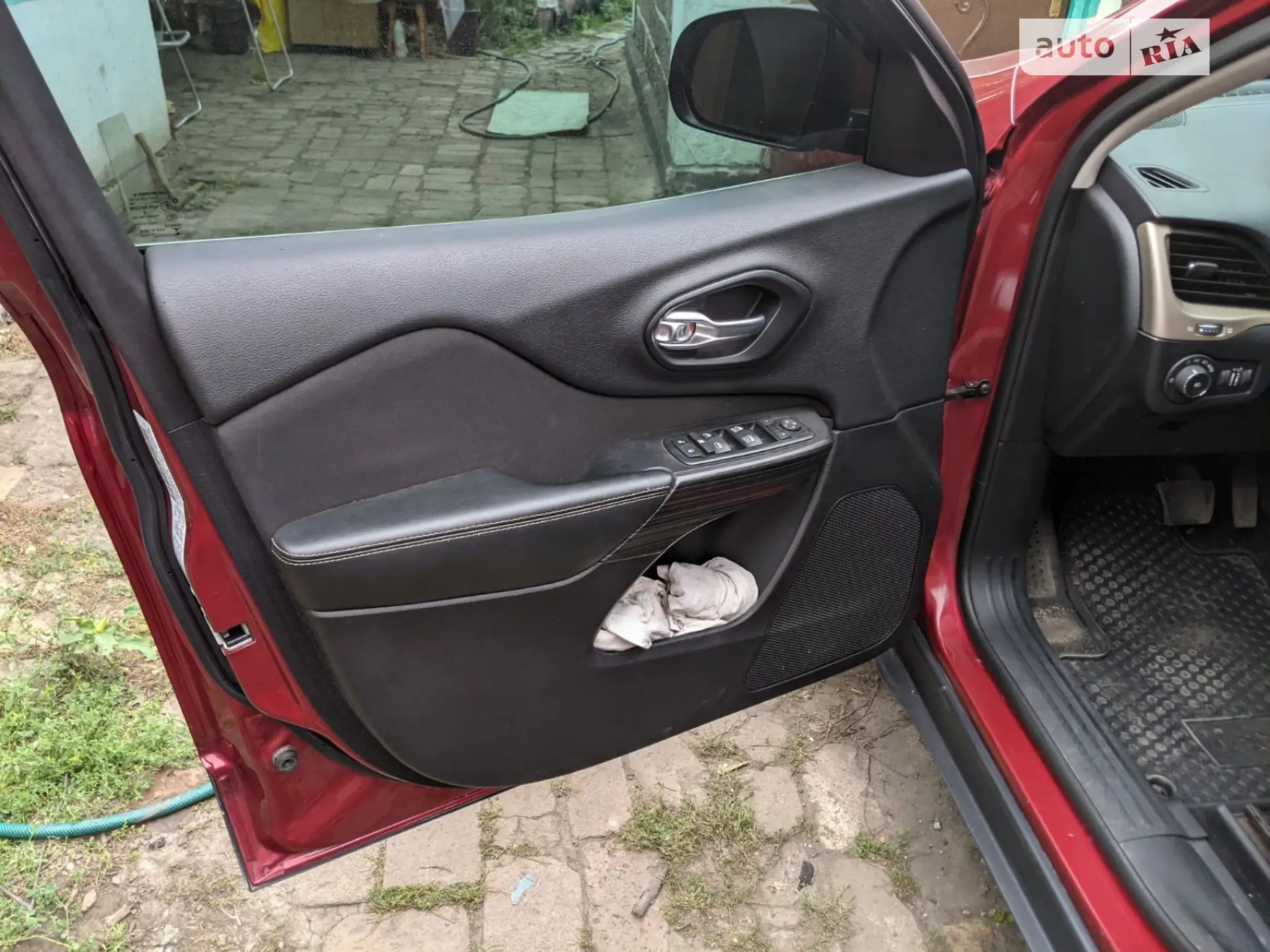 2013 Jeep Cherokee - мініатюра 13