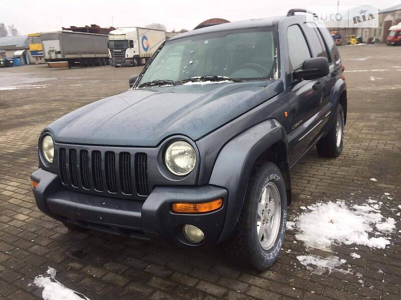 Внедорожник / Кроссовер Jeep Cherokee 2002 в Киеве