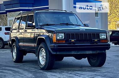 Позашляховик / Кросовер Jeep Cherokee 1996 в Одесі