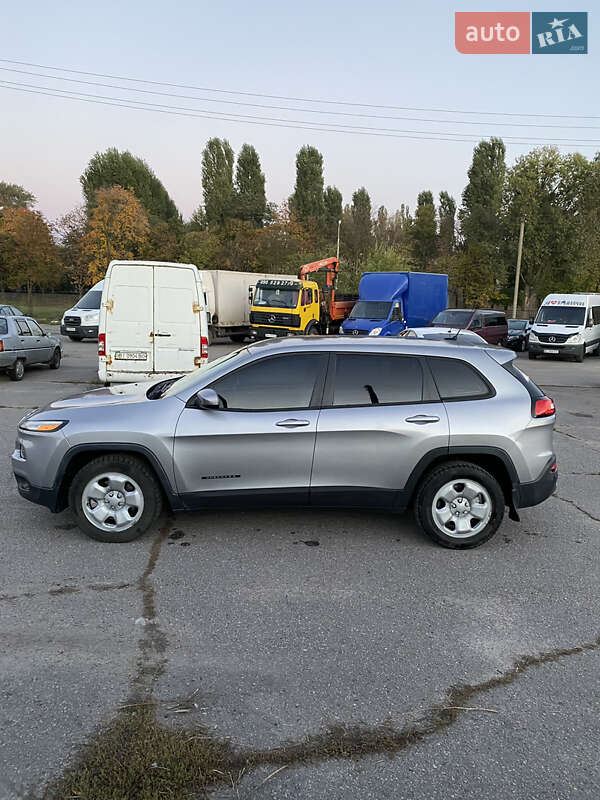 Внедорожник / Кроссовер Jeep Cherokee 2013 в Кременчуге