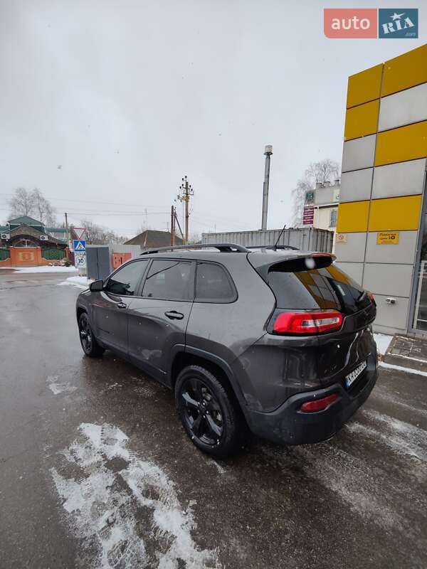 Внедорожник / Кроссовер Jeep Cherokee 2017 в Киеве