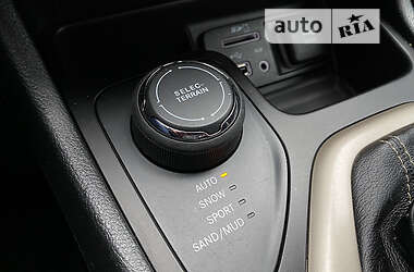 Позашляховик / Кросовер Jeep Cherokee 2015 в 