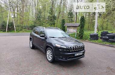Внедорожник / Кроссовер Jeep Cherokee 2015 в Луцке
