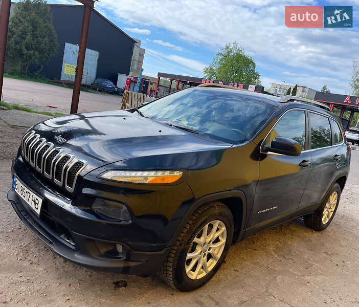 Внедорожник / Кроссовер Jeep Cherokee 2016 в Полтаве