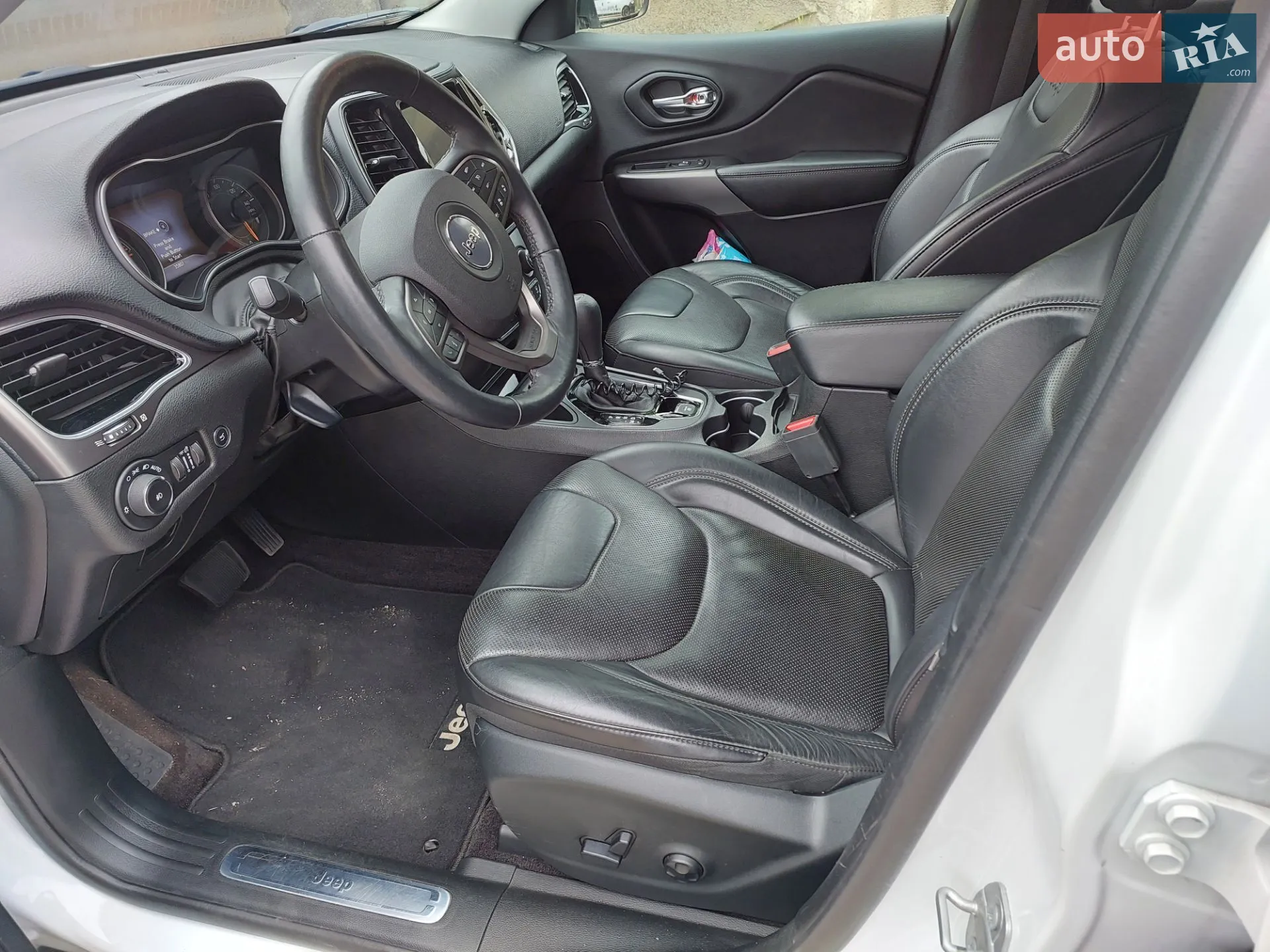 2018 Jeep Cherokee - мініатюра 15