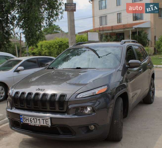 Внедорожник / Кроссовер Jeep Cherokee 2017 в Болграде