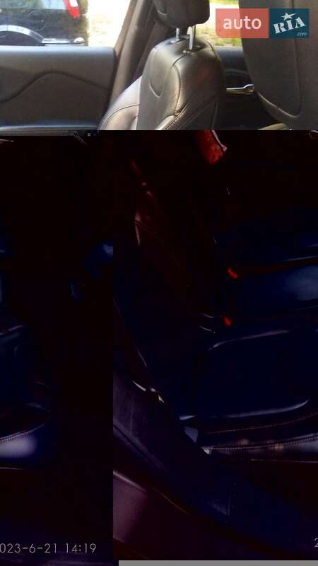 Внедорожник / Кроссовер Jeep Cherokee 2015 в Киеве