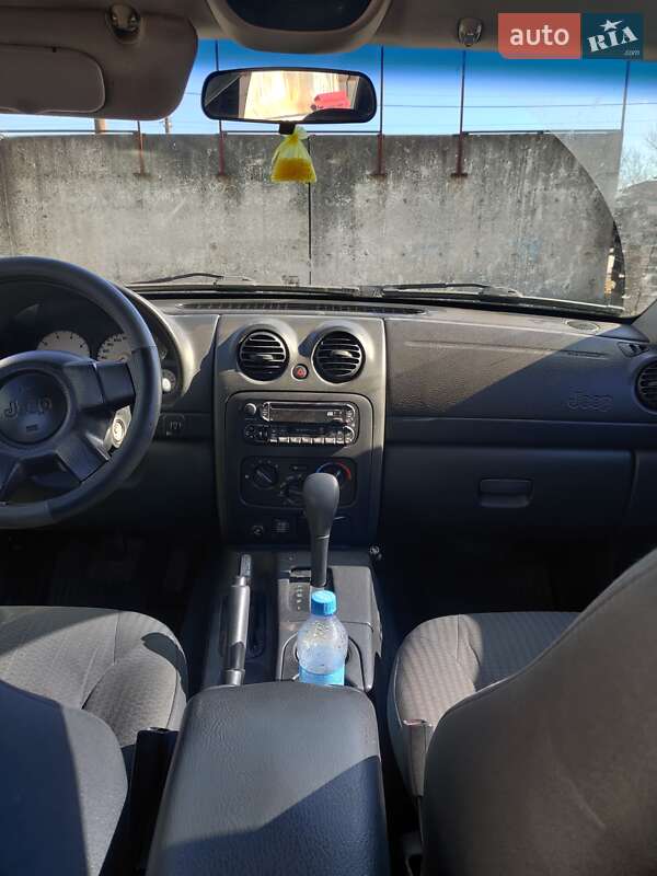 Внедорожник / Кроссовер Jeep Cherokee 2001 в Смеле фото 3 Внедорожник / Кроссовер Jeep Cherokee 2001 в Смеле