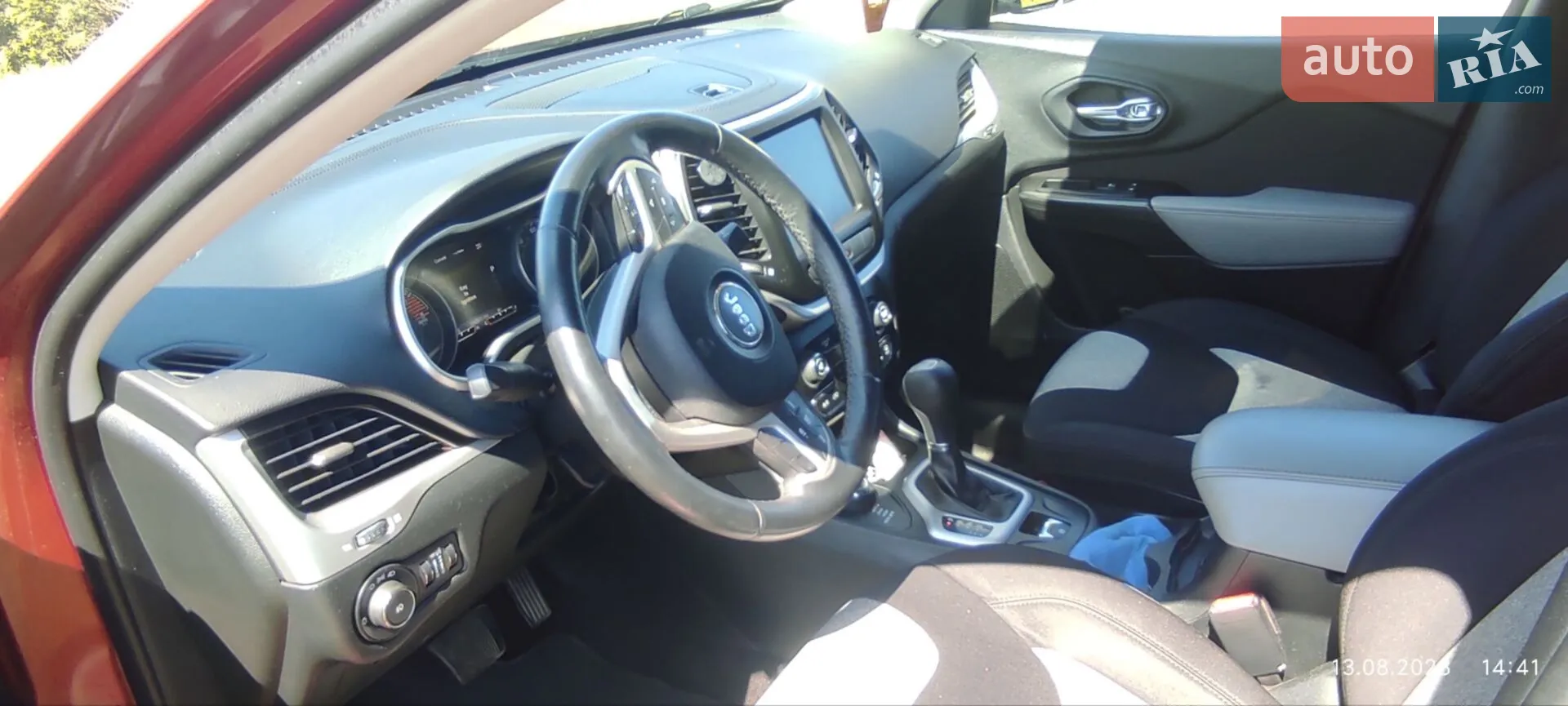 2014 Jeep Cherokee - мініатюра 10