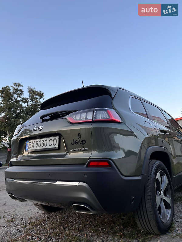 Внедорожник / Кроссовер Jeep Cherokee 2018 в Киеве