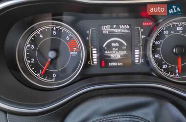 Внедорожник / Кроссовер Jeep Cherokee 2019 в 