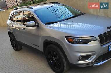 Внедорожник / Кроссовер Jeep Cherokee 2019 в 