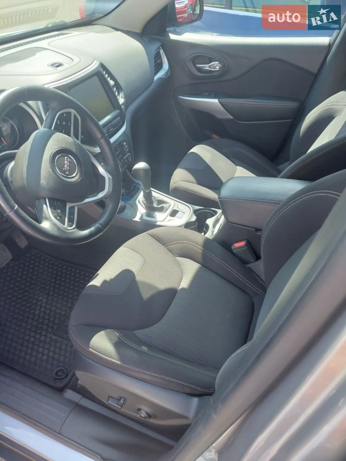 2018 Jeep Cherokee - мініатюра 9