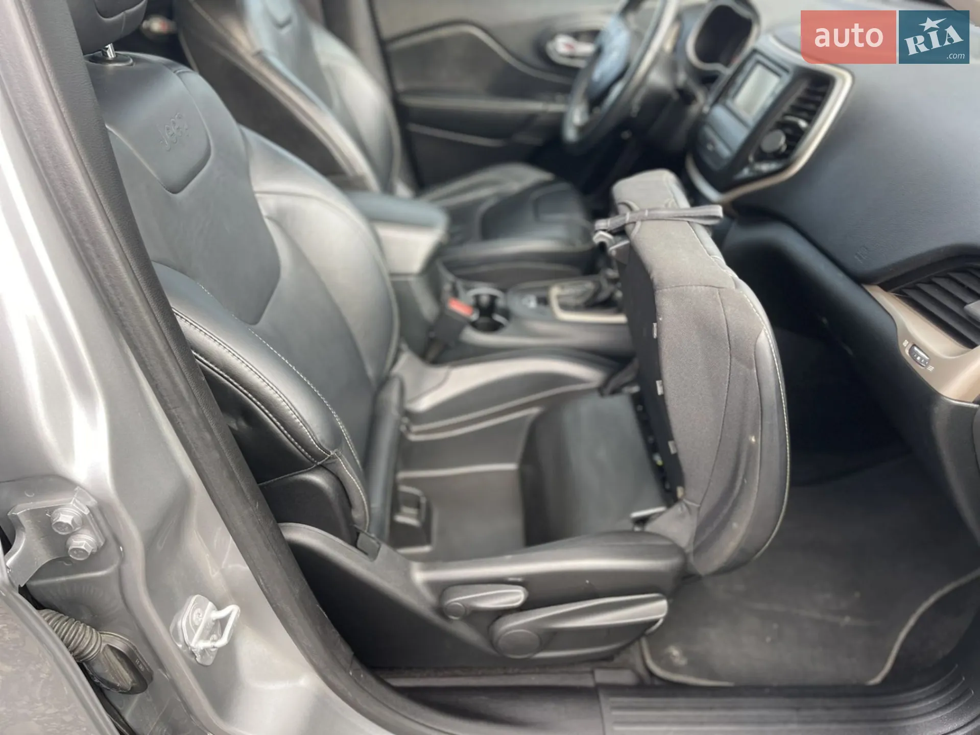 2014 Jeep Cherokee - мініатюра 31