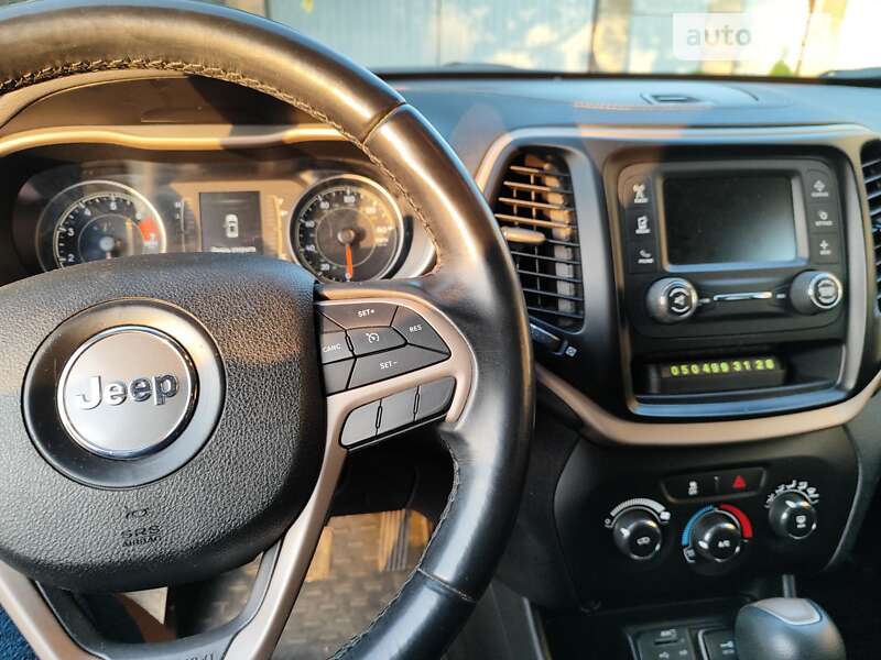 Внедорожник / Кроссовер Jeep Cherokee 2017 в Одессе
