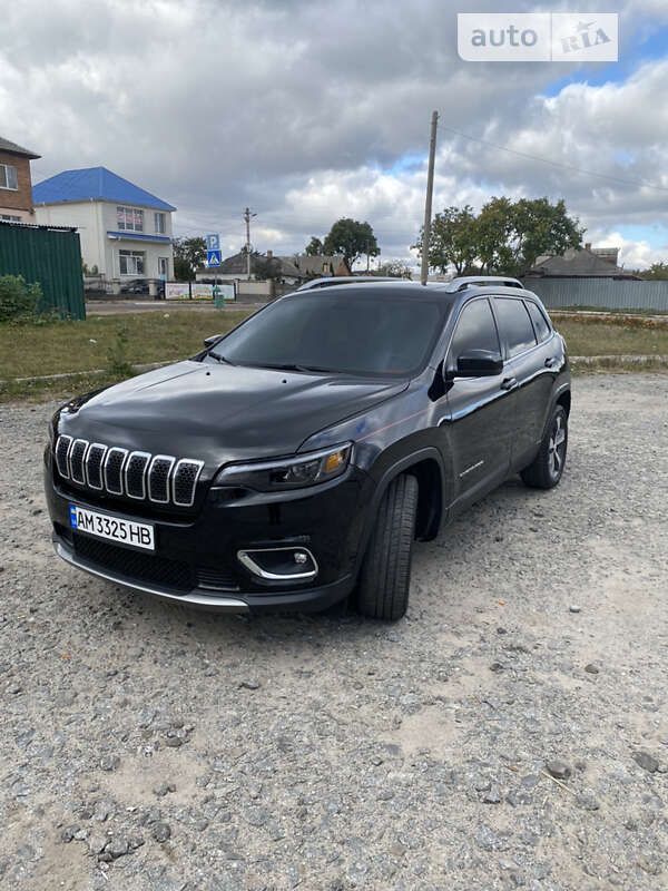 Внедорожник / Кроссовер Jeep Cherokee 2018 в Бердичеве