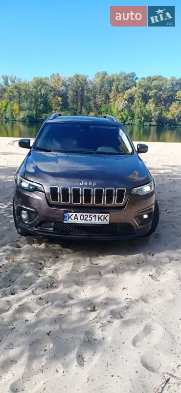 Jeep Cherokee