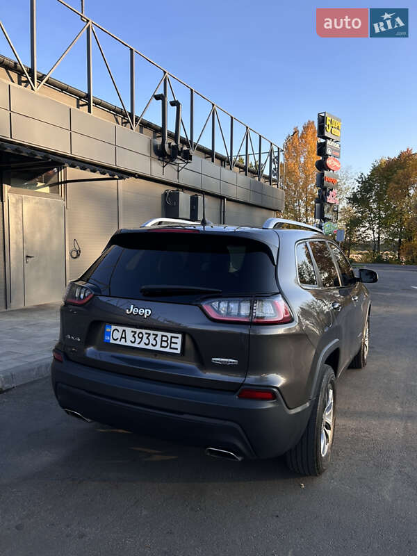 Позашляховик / Кросовер Jeep Cherokee 2018 в Умані