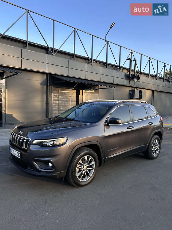 Позашляховик / Кросовер Jeep Cherokee 2018 в Умані