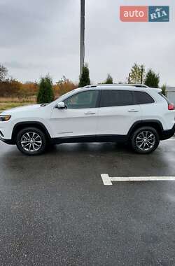 Внедорожник / Кроссовер Jeep Cherokee 2020 в 