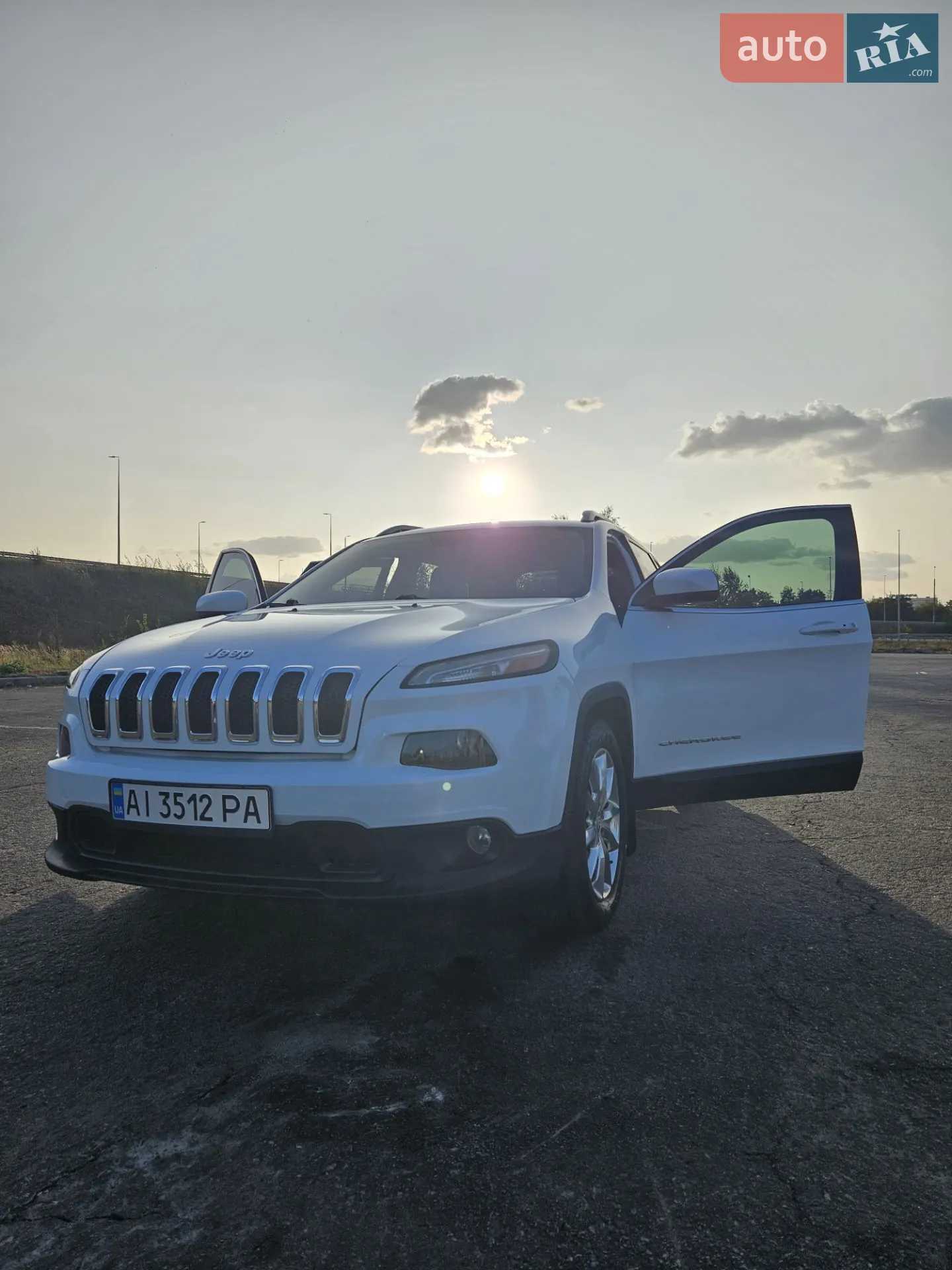2014 Jeep Cherokee - мініатюра 2