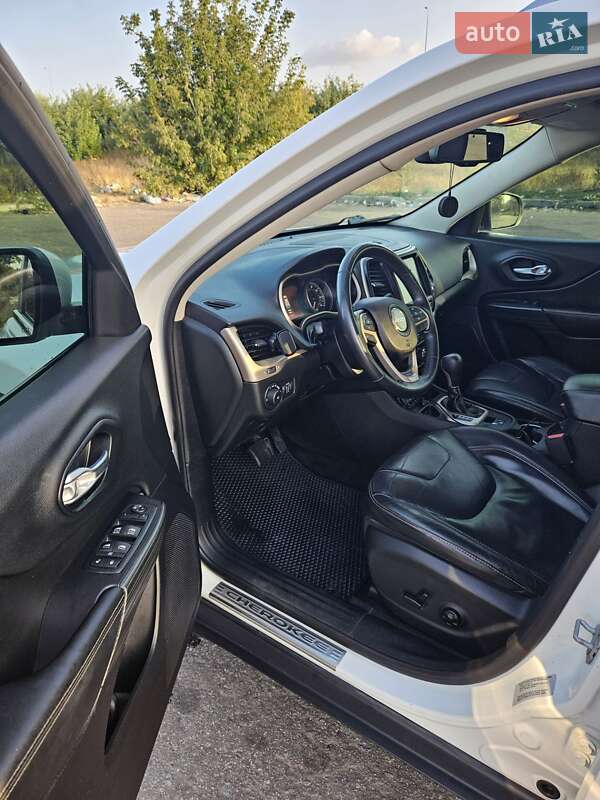 Позашляховик / Кросовер Jeep Cherokee 2014 в Білій Церкві