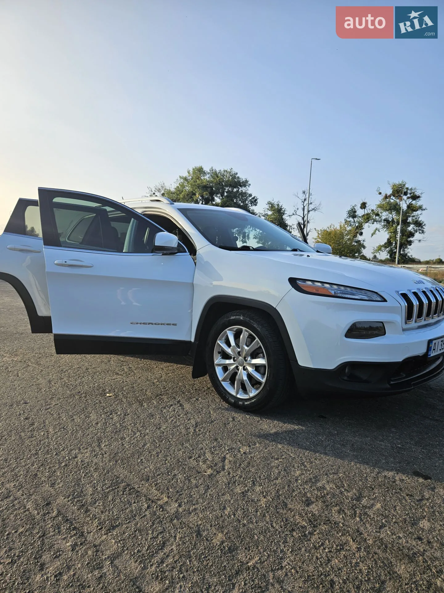 2014 Jeep Cherokee - мініатюра 3
