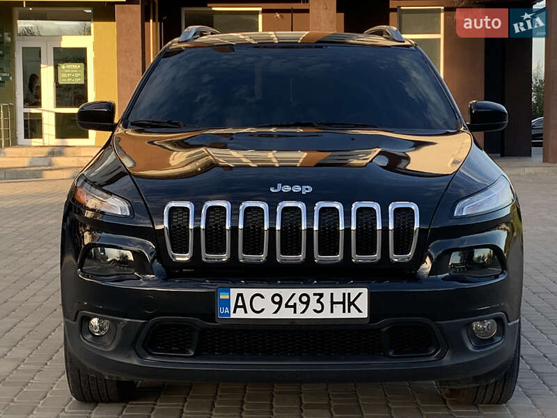 Позашляховик / Кросовер Jeep Cherokee 2015 в Ратному