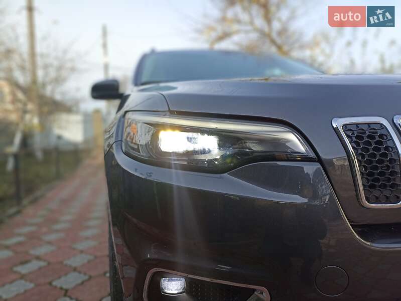 Позашляховик / Кросовер Jeep Cherokee 2019 в Хмільнику
